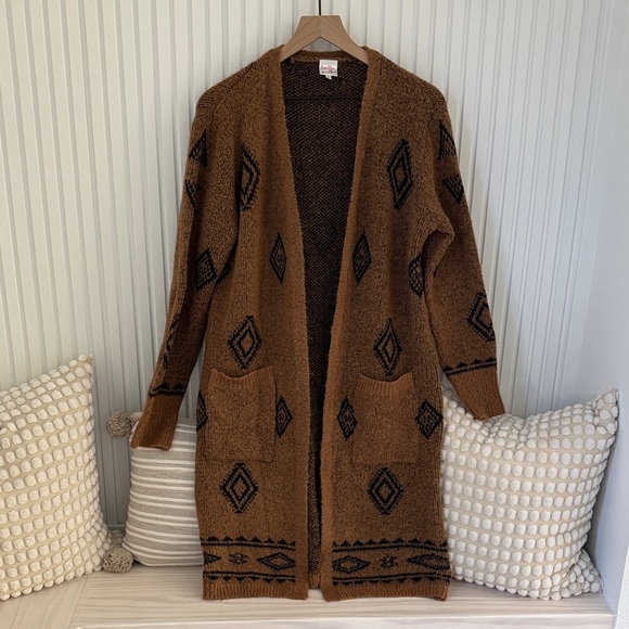 Belle Du Jour Sweaters - Brown Geometric Patterned Women's Sweater